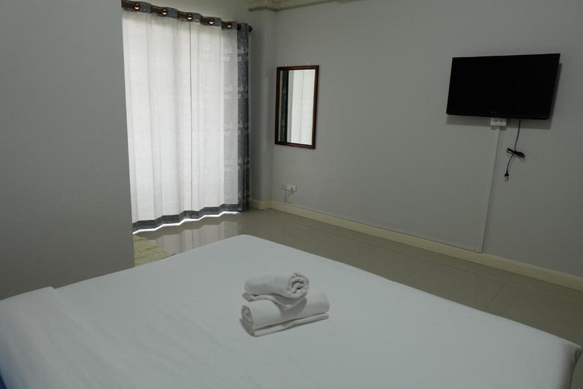 Tara Apartment สุราษฎร์ธานี ภายนอก รูปภาพ